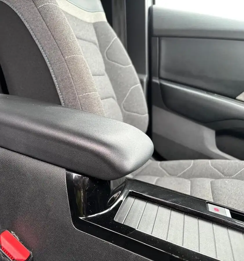 2022-citroen-c4-12-puretech-shine-130ps-big-44