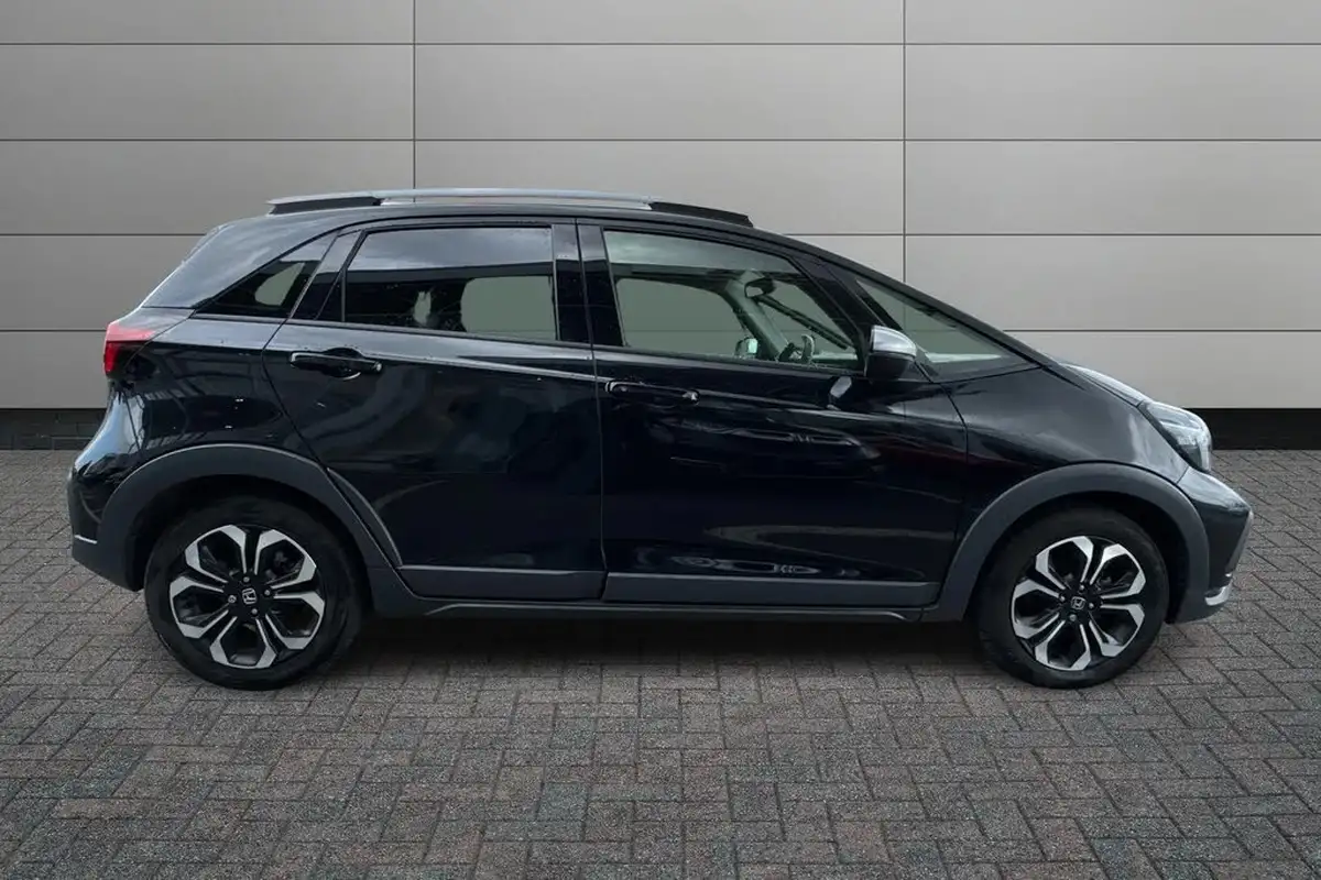 2023-honda-jazz-15-i-mmd-crosstar-ex-big-4