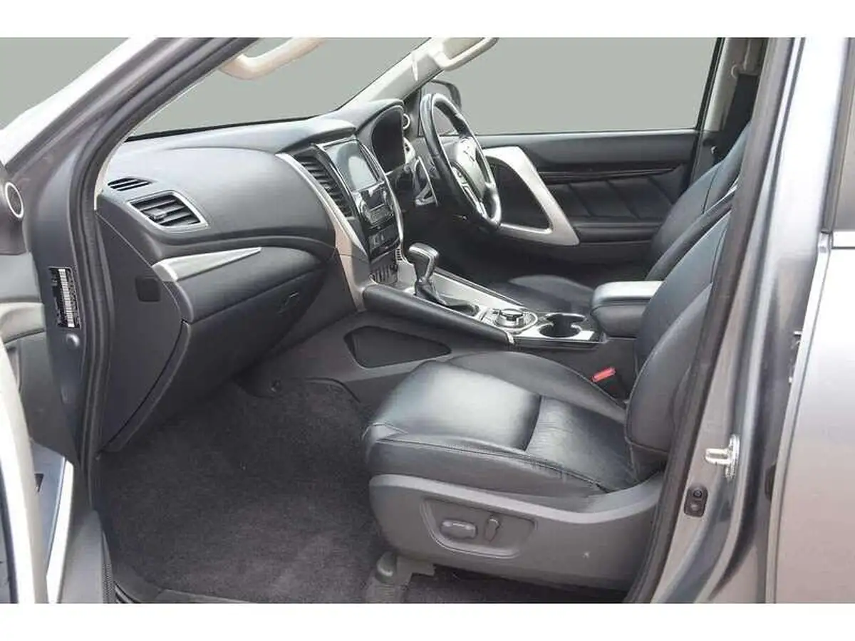 2021-mitsubishi-shogun-sport-24di-d-4-big-17