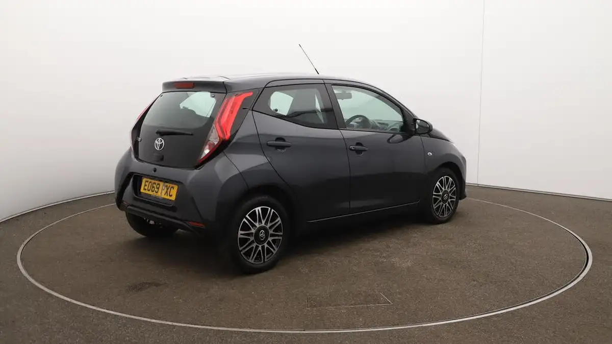 2019-toyota-aygo-10-vvt-i-x-play-tss-x-shift-big-52