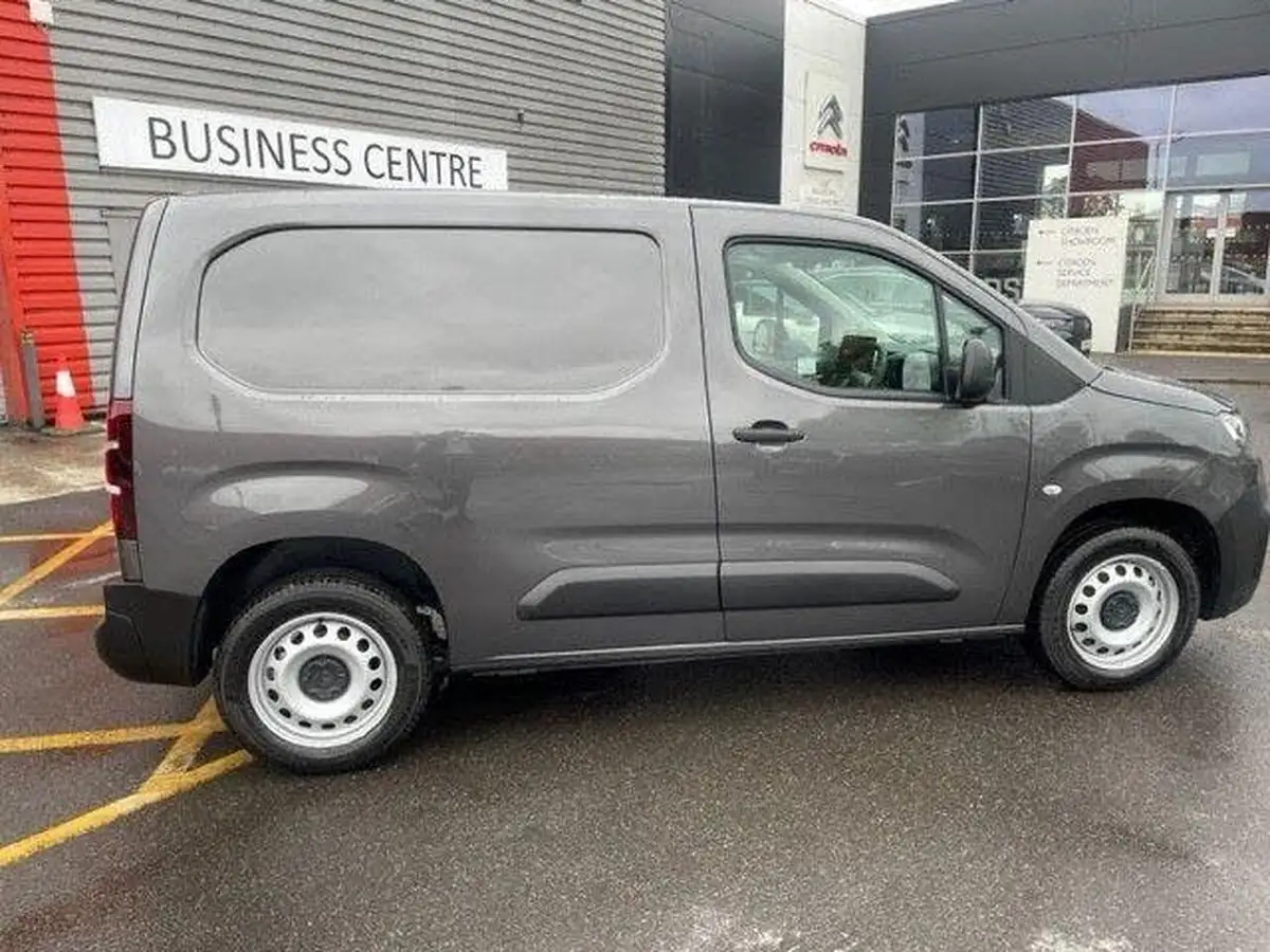 2024-citroen-berlingo-big-5