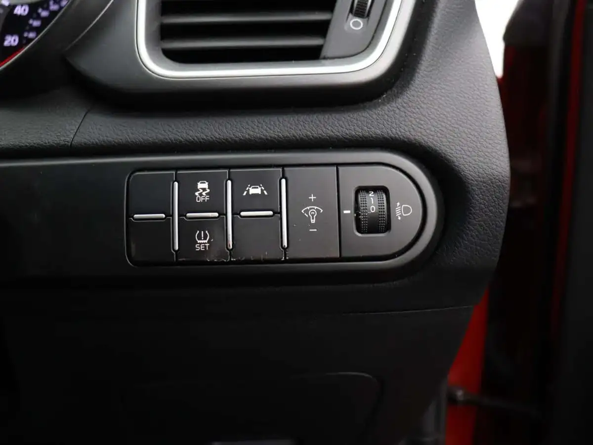 2022-kia-xceed-10-t-gdi-2-big-41