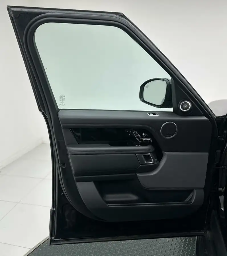 2018-land-rover-range-rover-30v6-sc-vogue-se-big-35