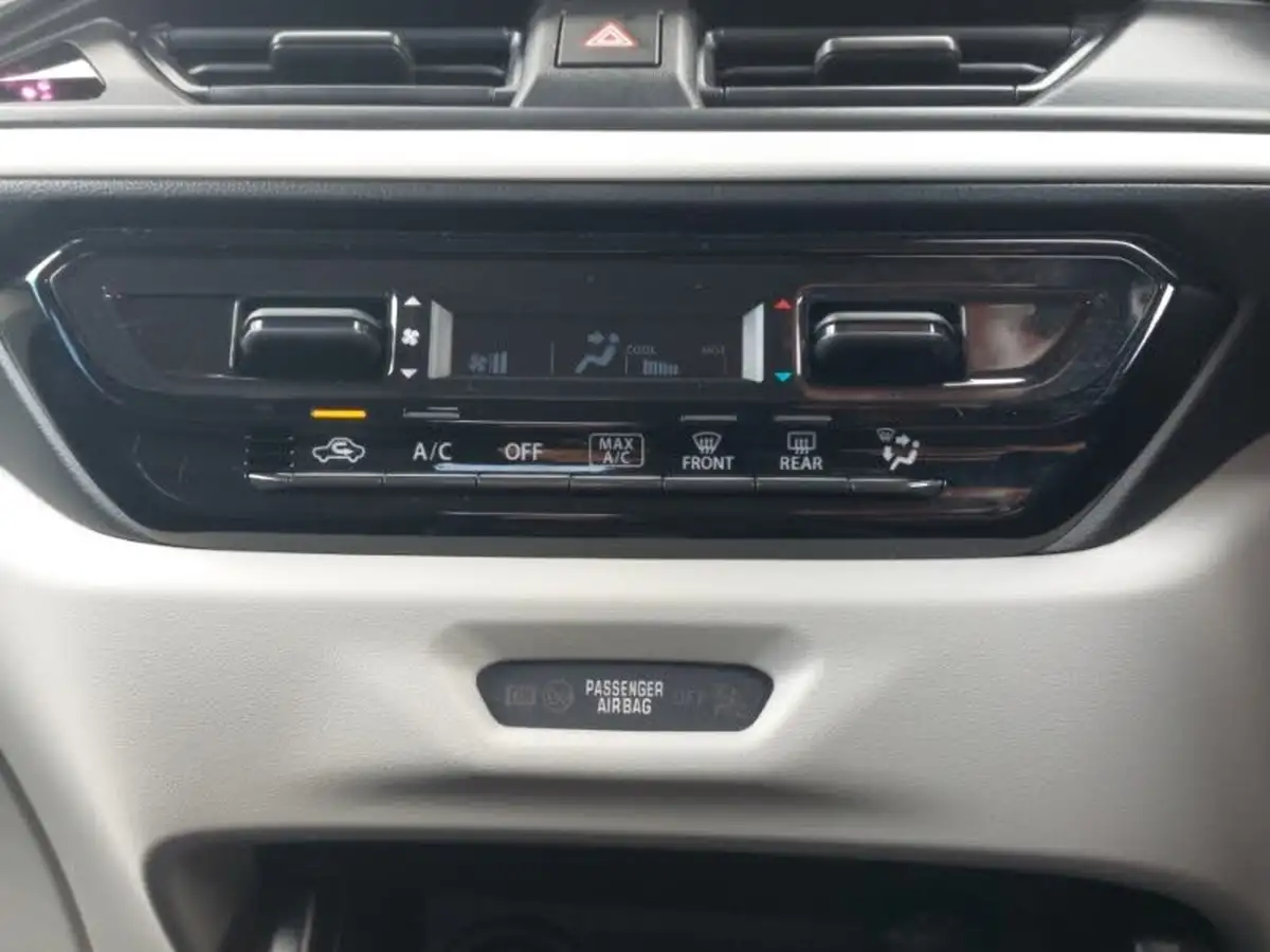 2025-suzuki-swift-12-motion-big-9
