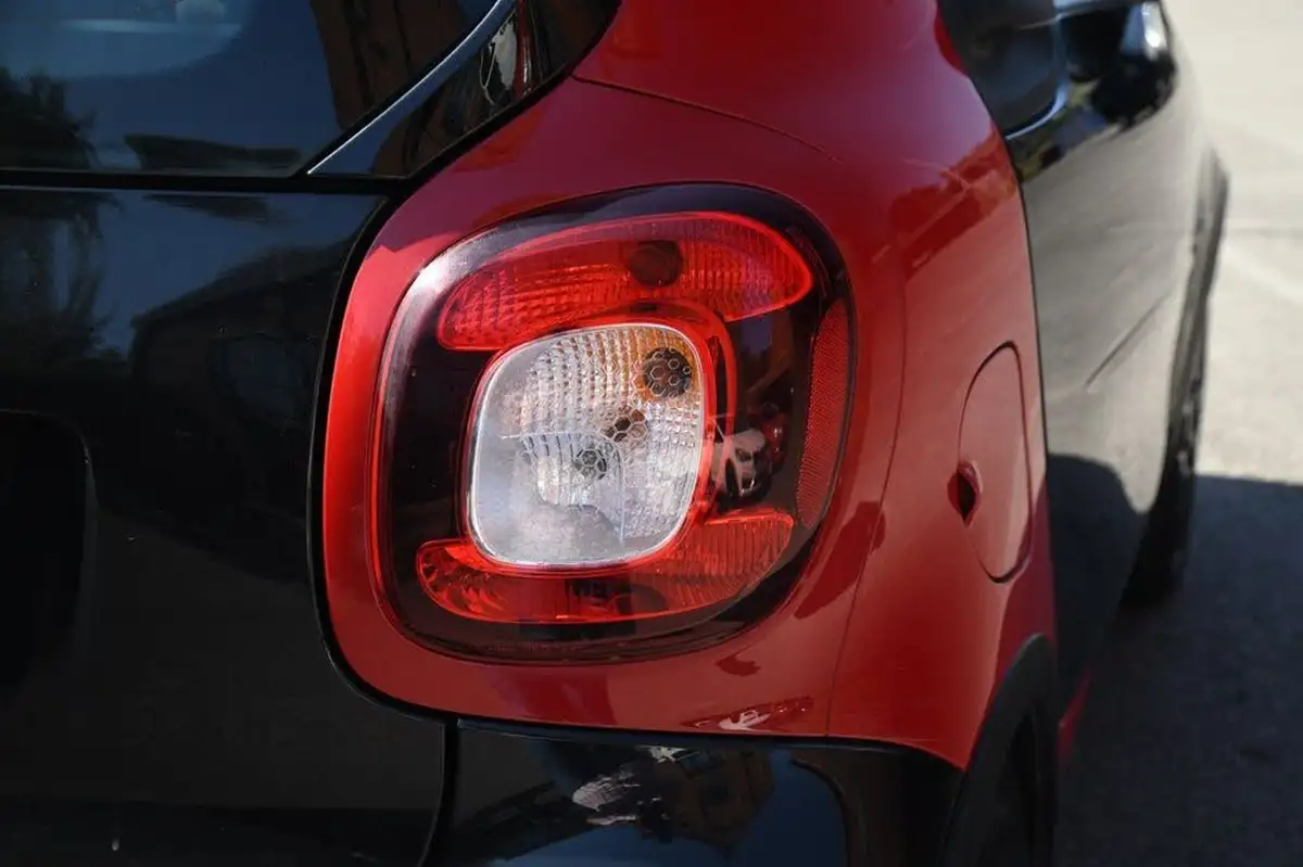 2017-smart-fortwo-10-prime-sport-71bhp-premiumss-coupe-twinamic-big-19