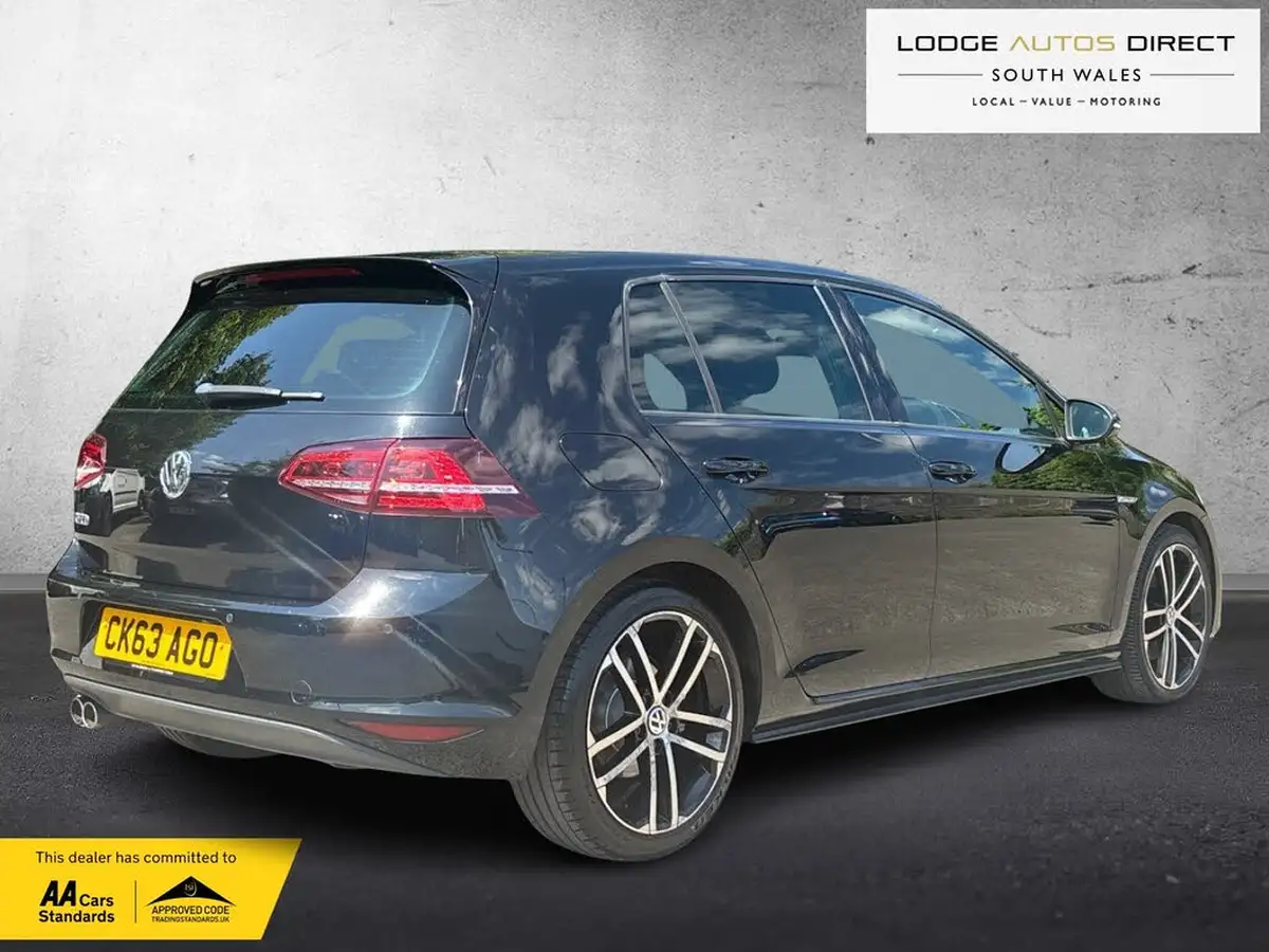 2013-volkswagen-golf-20tdi-gtd-5d-big-4