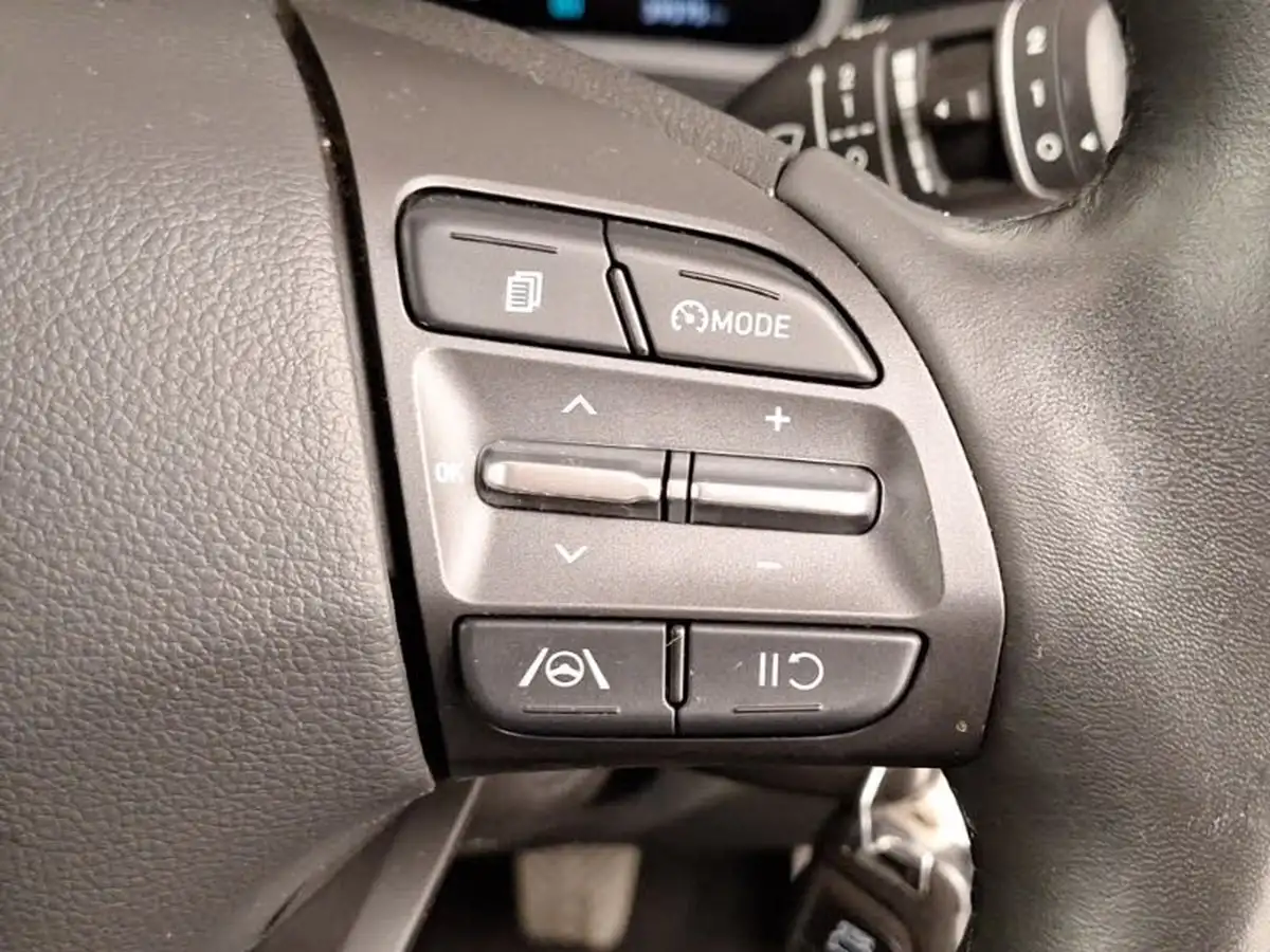 2022-hyundai-kona-10-t-gdi-se-connect-big-15