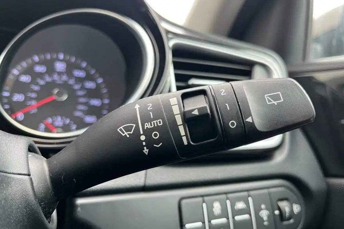 2021-kia-xceed-10-t-gdi-3-big-14