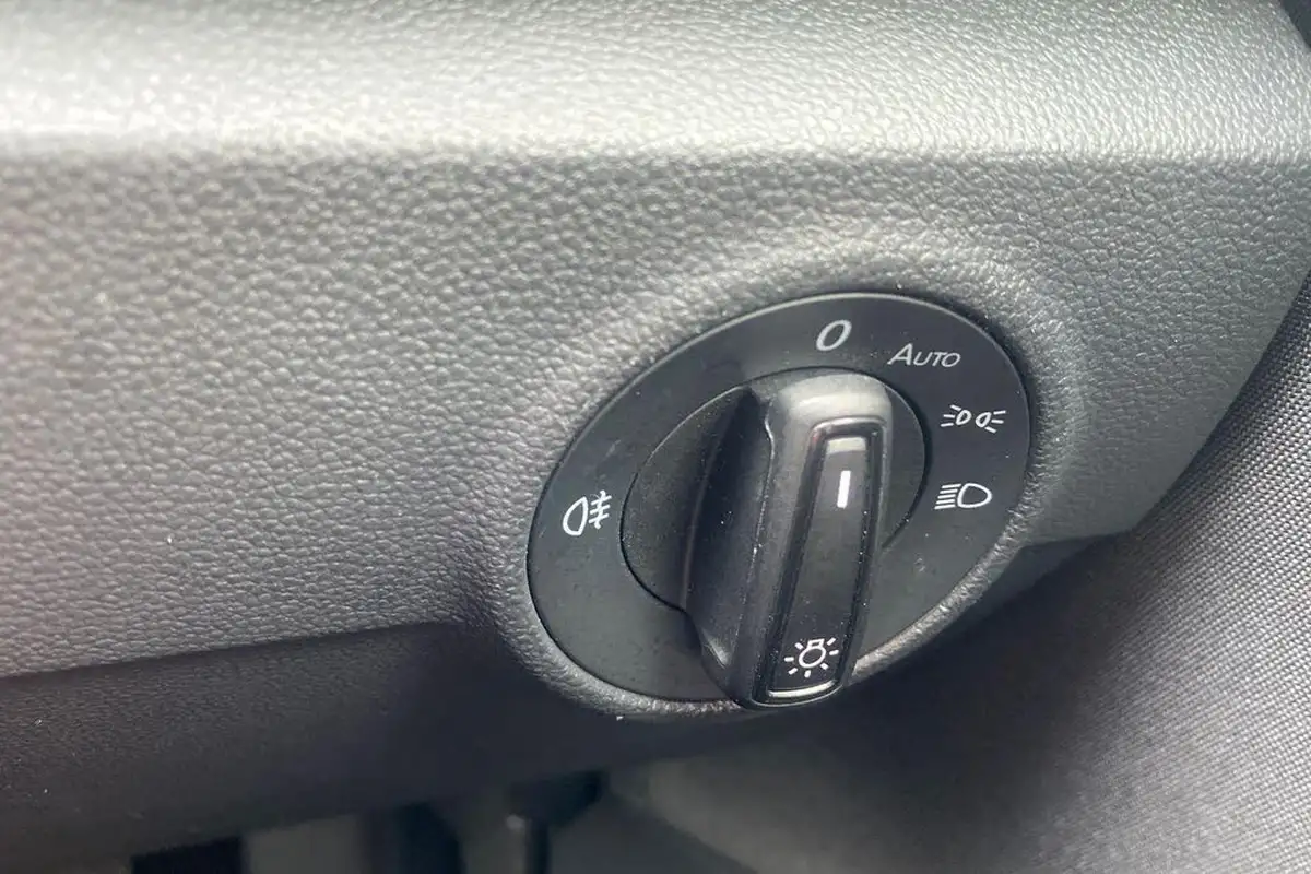 2022-volkswagen-t-roc-15-tsi-life-dsg-big-58