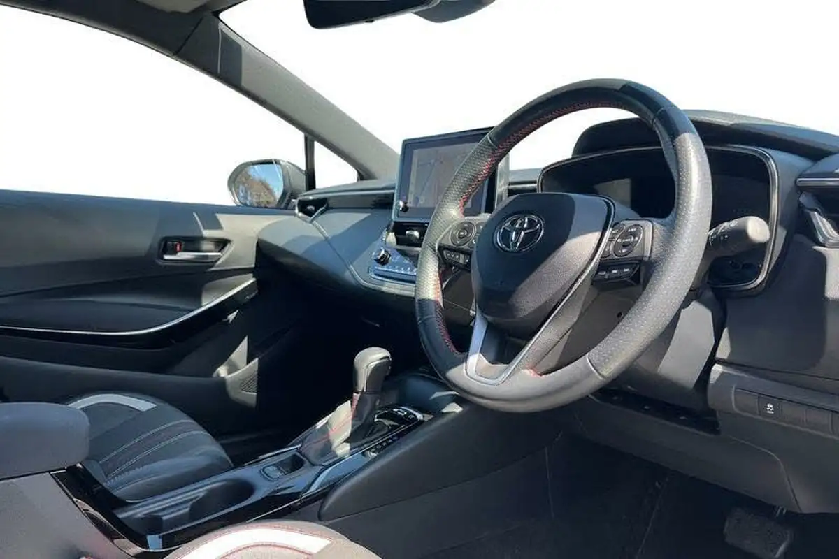 2022-toyota-corolla-18-vvt-i-gr-sport-120bhp-trk-hatchback-big-8