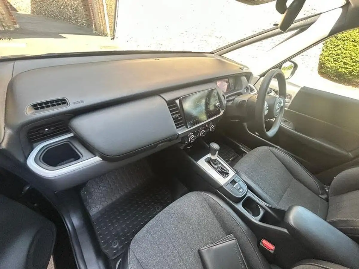 2020-honda-jazz-15-i-mmd-sr-big-27