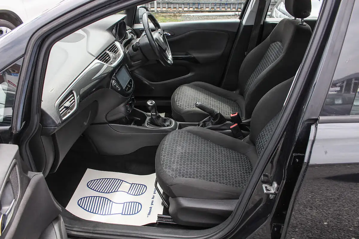 2015-vauxhall-corsa-14-excite-ac-90ps-ecoflex-5d-1398cc-big-17
