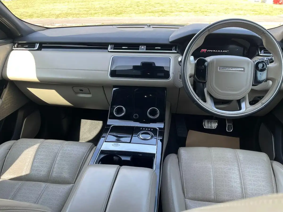 2019-land-rover-range-rover-velar-20-d180-r-dynamic-hse-big-26