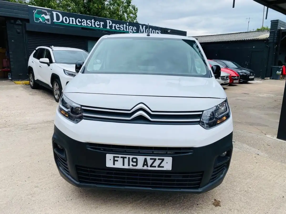 2019-citroen-berlingo-16bluehdi-650-enterprise-big-0