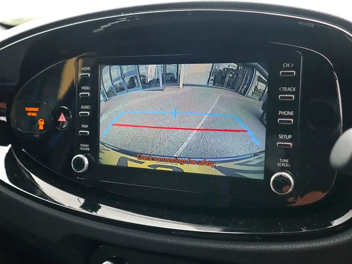 2023-toyota-aygo-x-10-vvt-i-edge-big-5