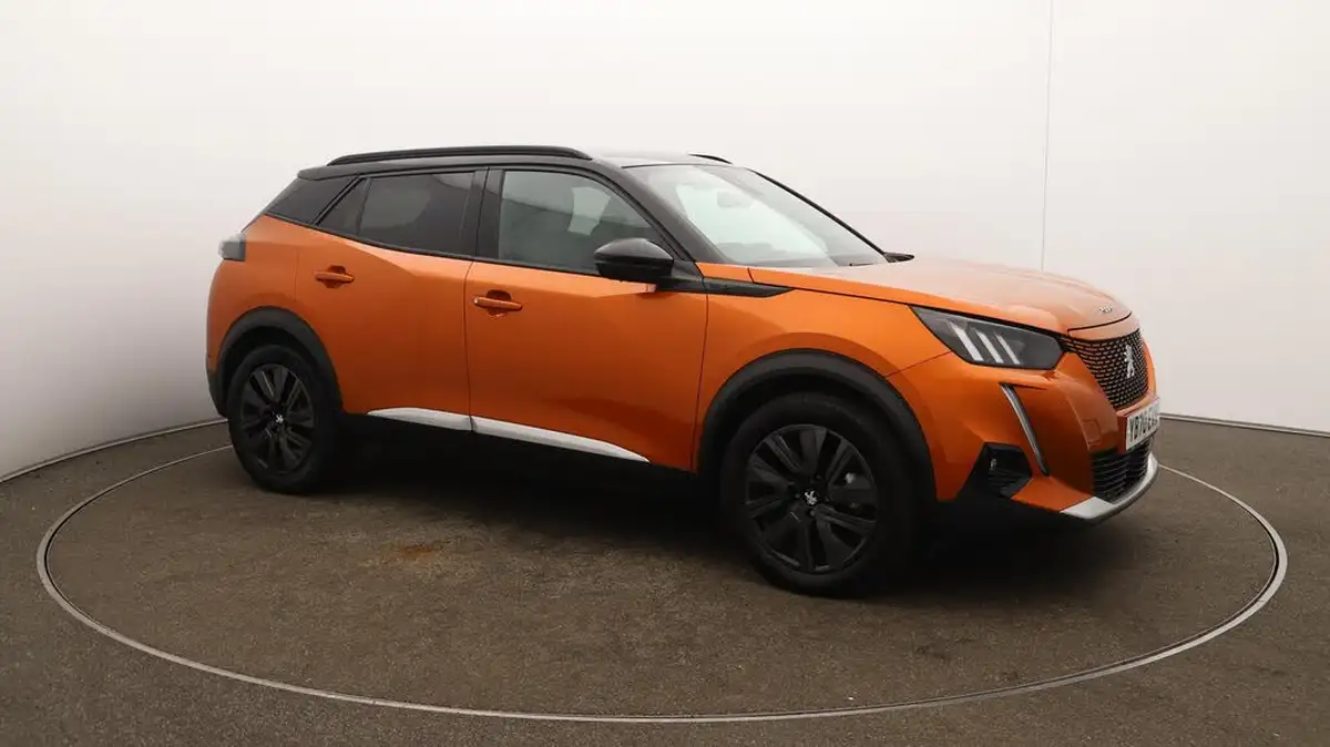 2021-peugeot-2008-suv-e-gt-big-49