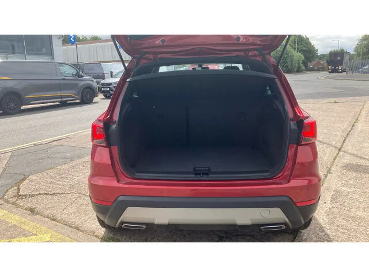 2021-seat-arona-10-tsi-fr-red-edition-big-3