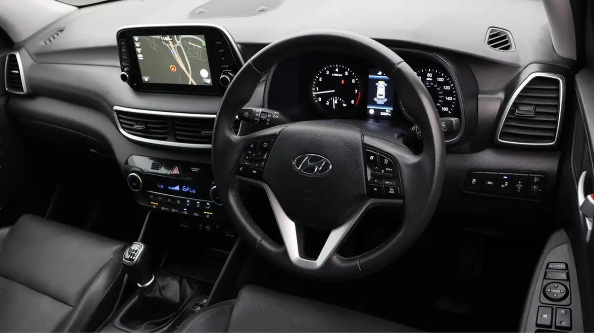 2019-hyundai-tucson-16-t-gdi-premium-big-9