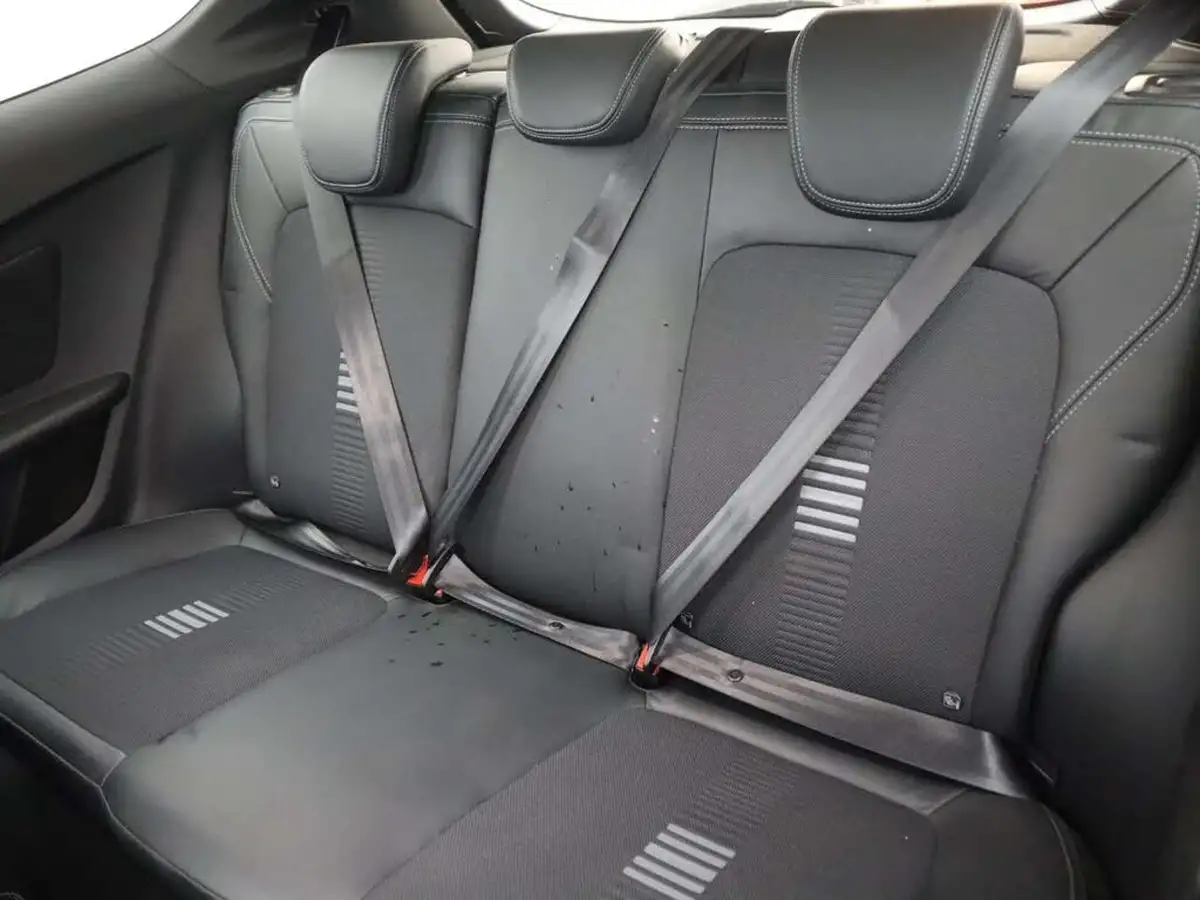 2018-ford-fiesta-10t-st-line-x-140ps-3d-big-14