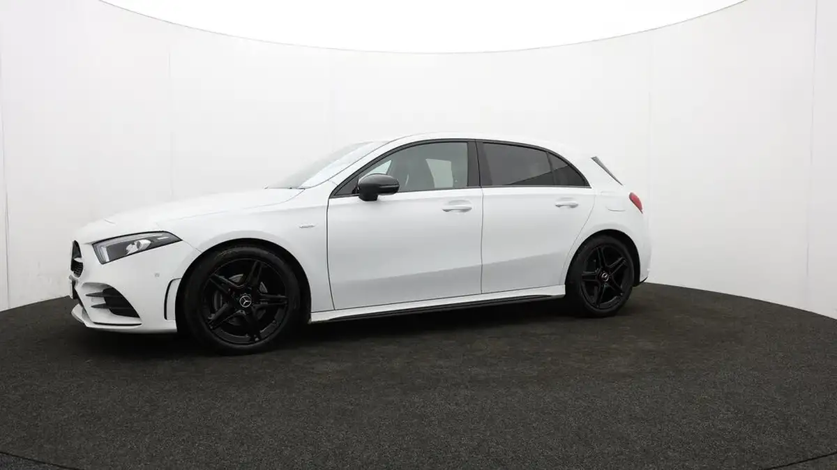 2022-mercedes-benz-a-class-13-a180-amg-line-executive-edition-hatchback-5d-7g-dct-big-59