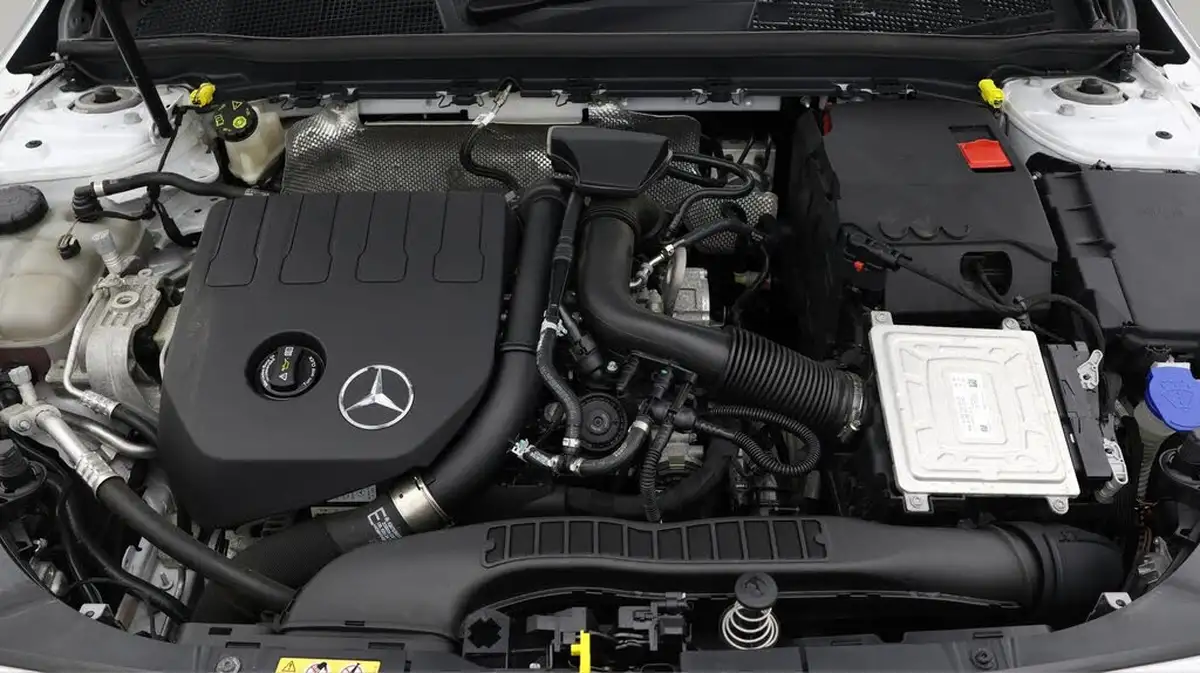 2022-mercedes-benz-a-class-13-a180-amg-line-executive-edition-hatchback-5d-7g-dct-big-19