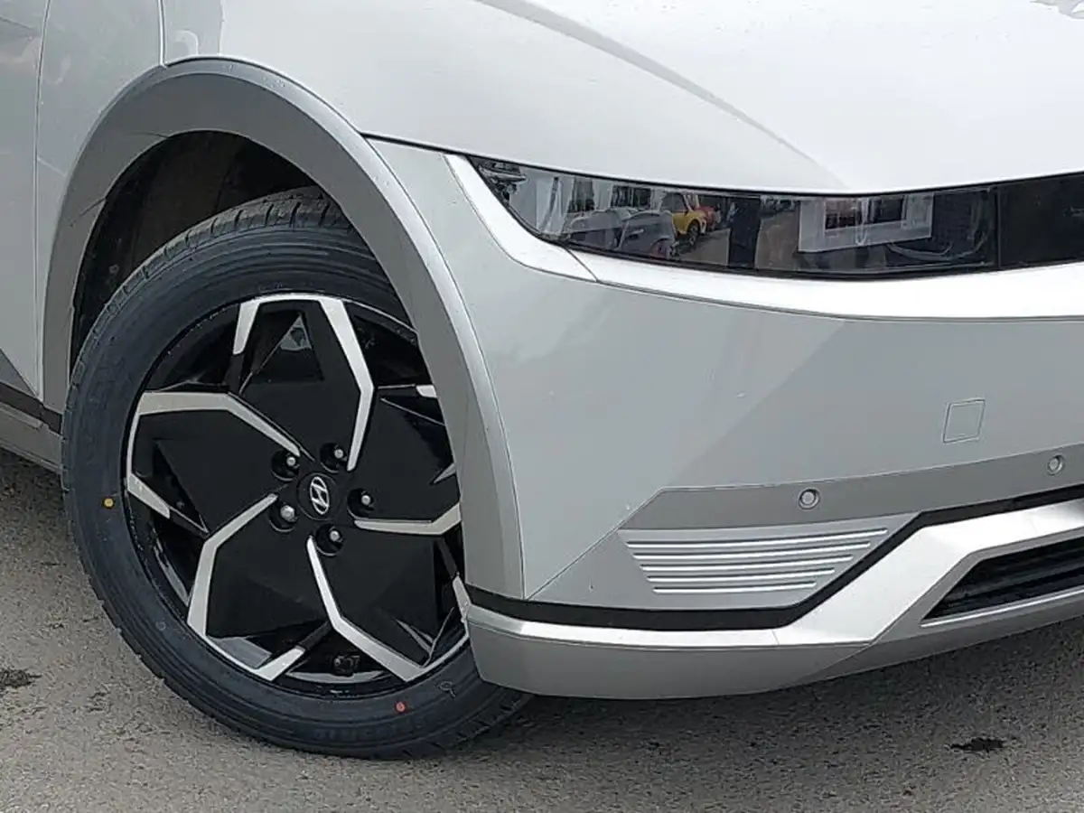 2021-hyundai-ioniq-5-e-premium-217ps-73kwh-rwd-big-8