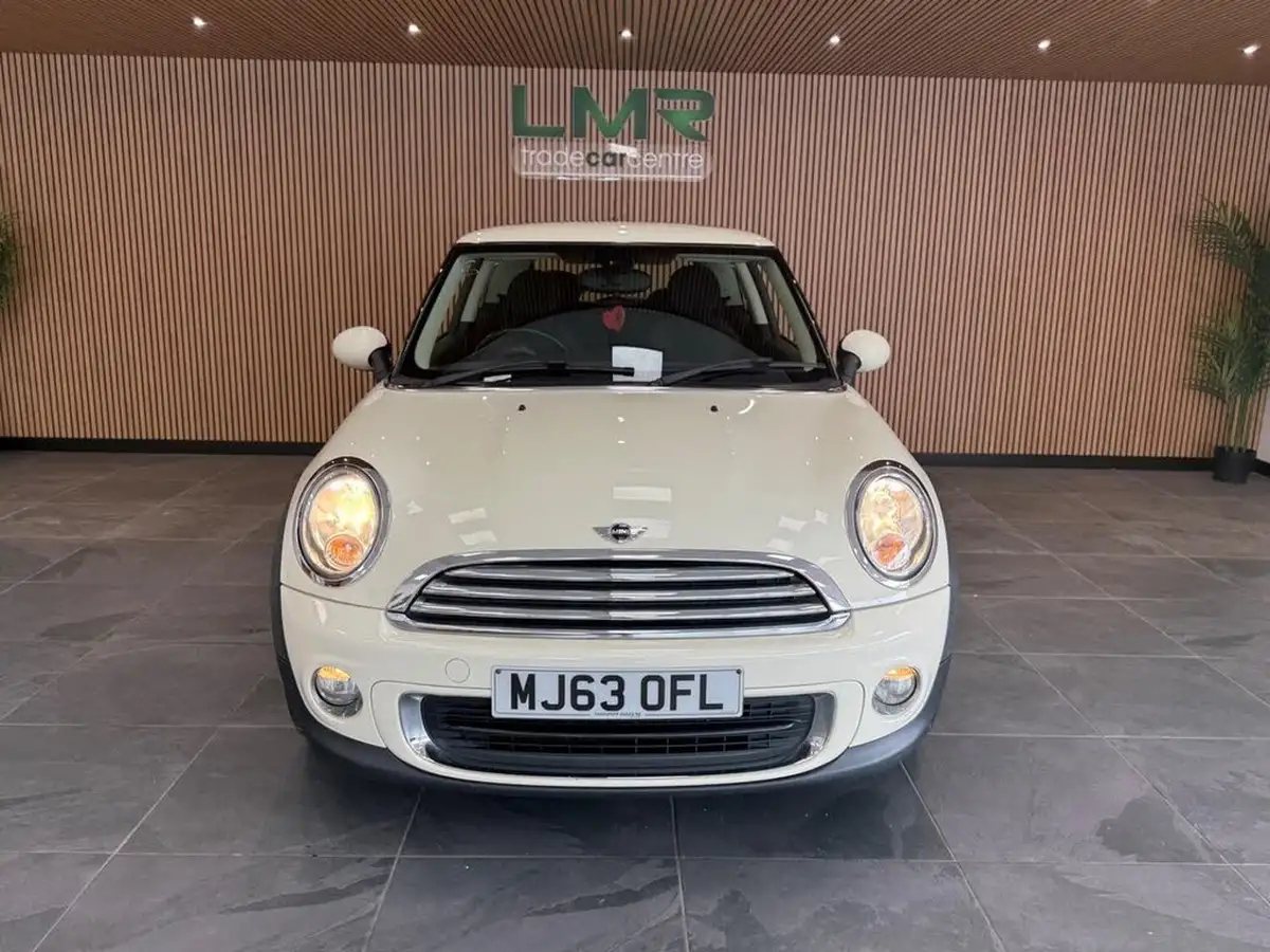 2013-mini-cooper-16-one-98bhp-sport-chili-hatchback-3d-big-2