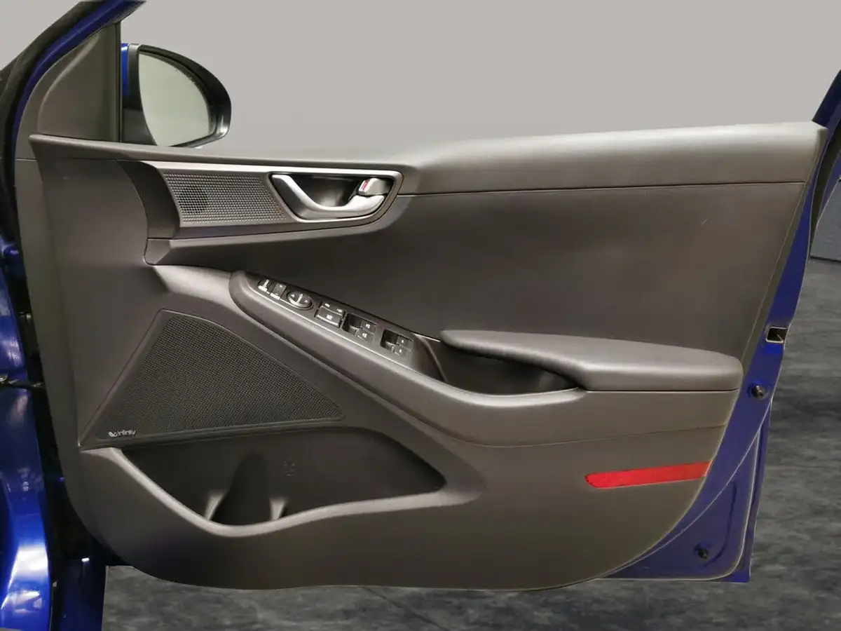2021-hyundai-ioniq-e-premium-electric-100kw-big-36