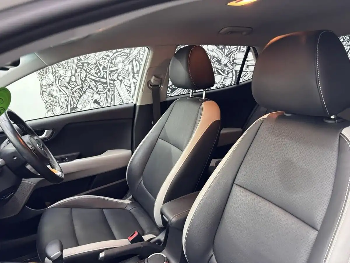 2020-kia-stonic-10-t-gdi-4-dct-big-16