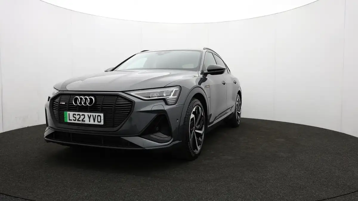 2022-audi-e-tron-50e-black-edition-sportback-big-61