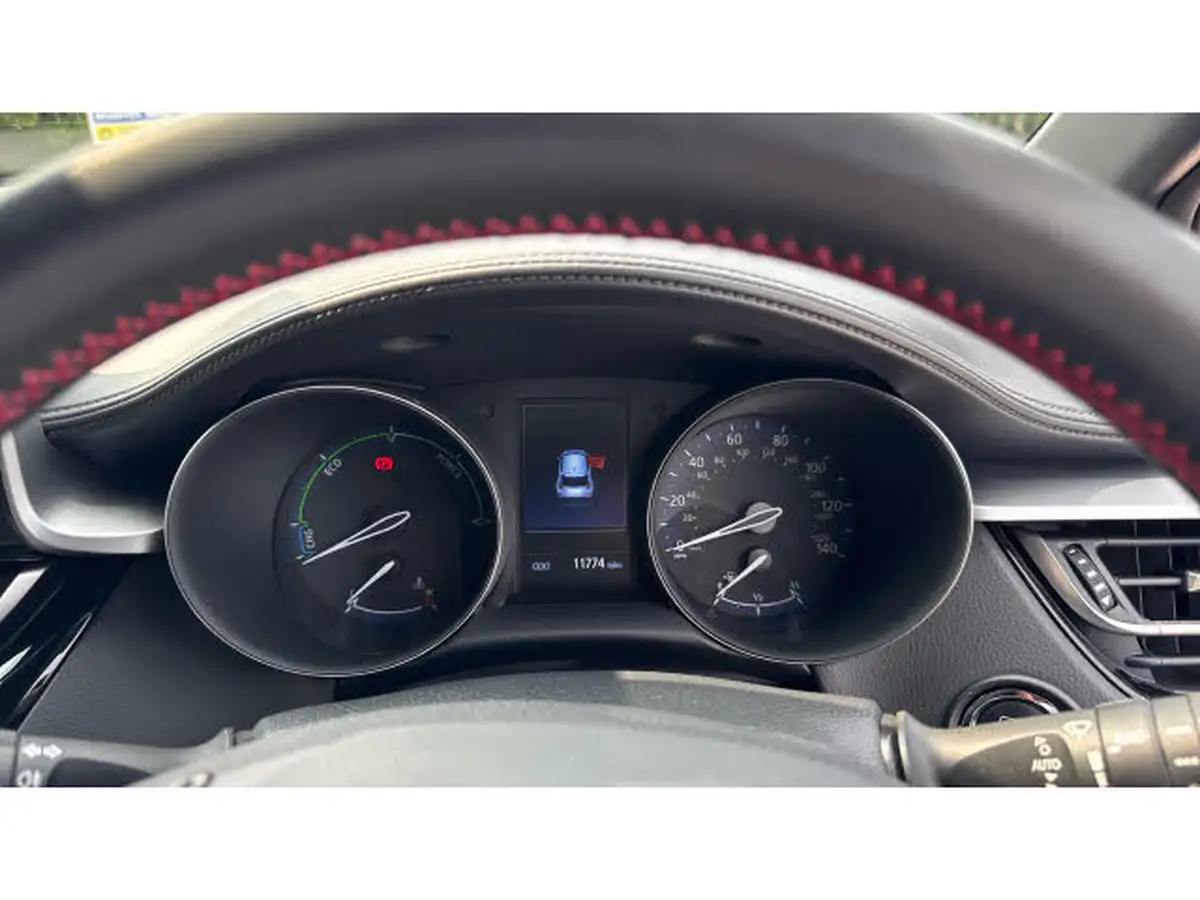 2022-toyota-c-hr-18-vvt-i-gr-sport-big-17