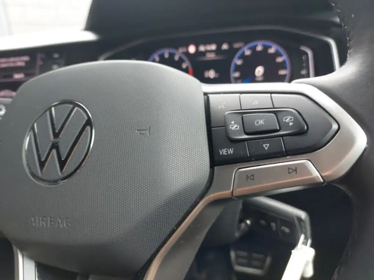 2023-volkswagen-taigo-10-tsi-r-line-dsg-big-15