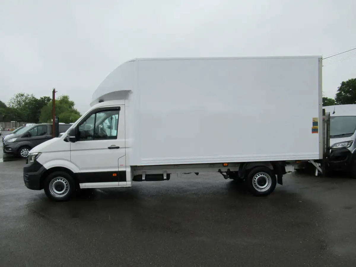 2021-volkswagen-crafter-20tdi-cr35-lwb-140pseu6dt-e-fwd-startline-chassis-cab-big-3