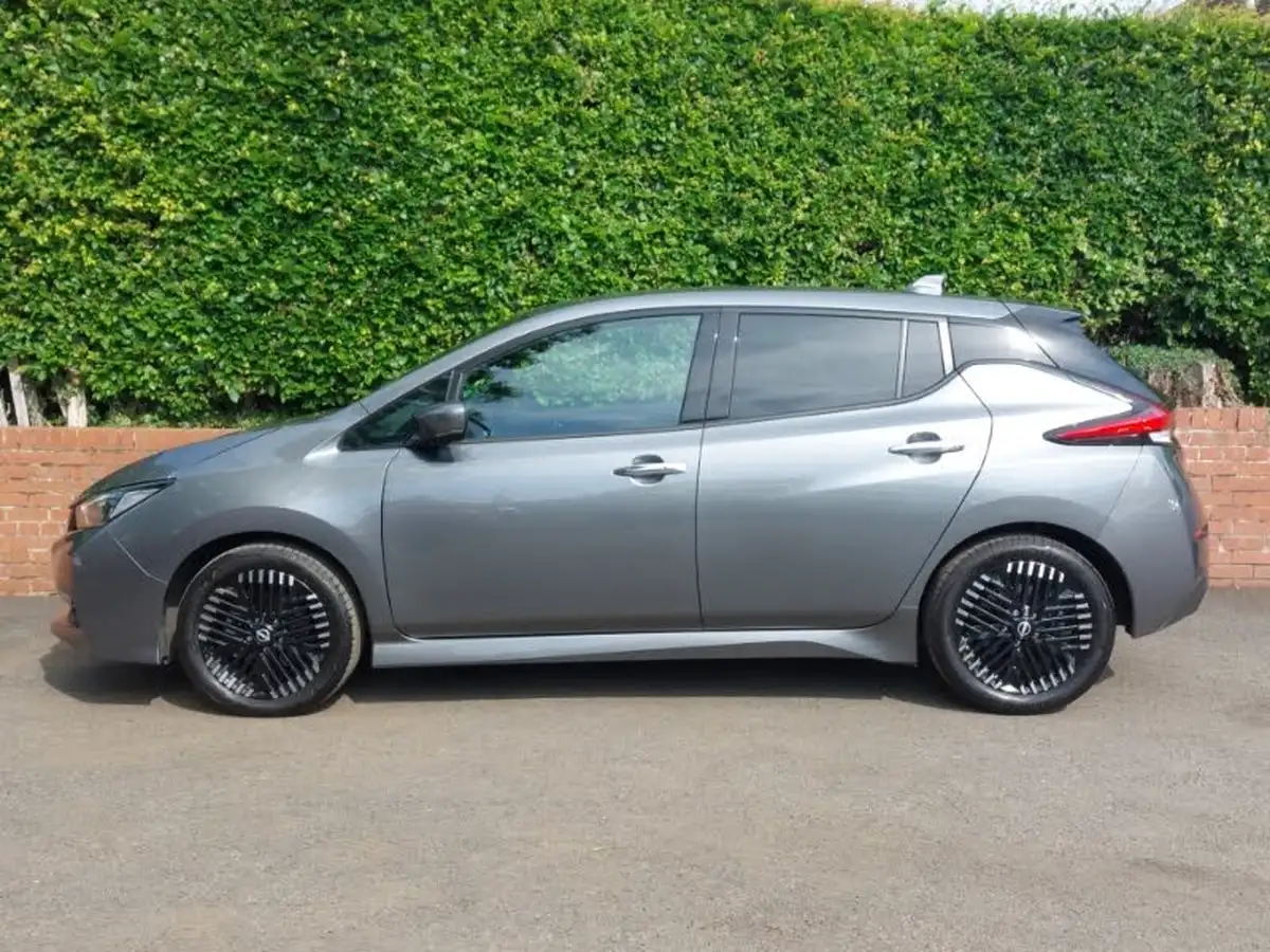 2023-nissan-leaf-e-n-connecta-39kwh-big-3