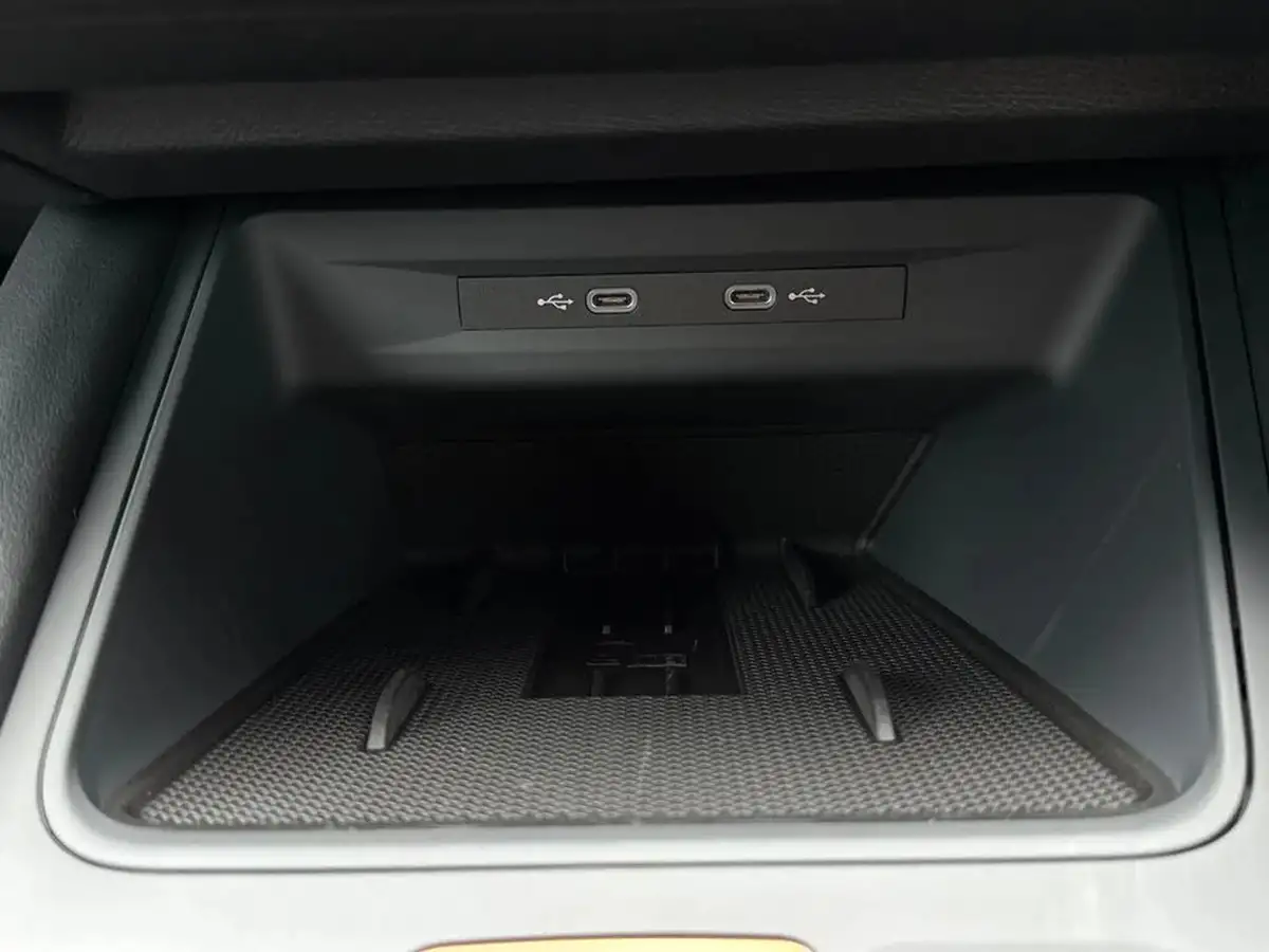 2025-cupra-formentor-15-etsi-v2-big-44