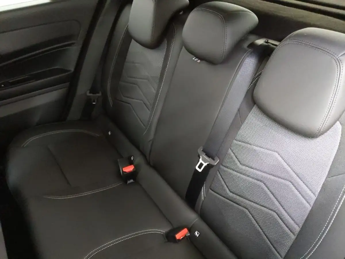 2024-jeep-avenger-12-gse-summit-e-hybrid-48v-auto-big-5
