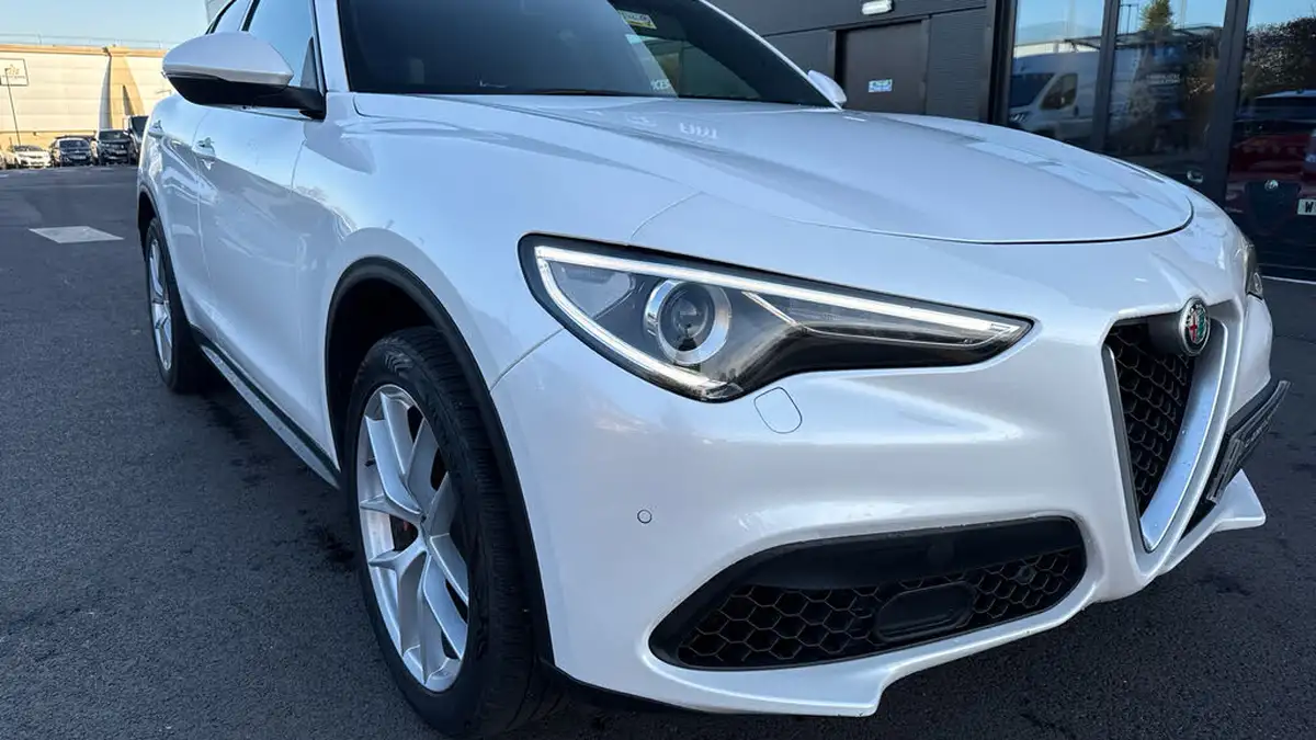 2018-alfa-romeo-stelvio-20-milano-big-43