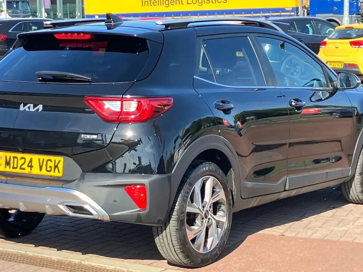 2024-kia-stonic-10-t-gdi-gt-line-s-98bhp-dct-big-27