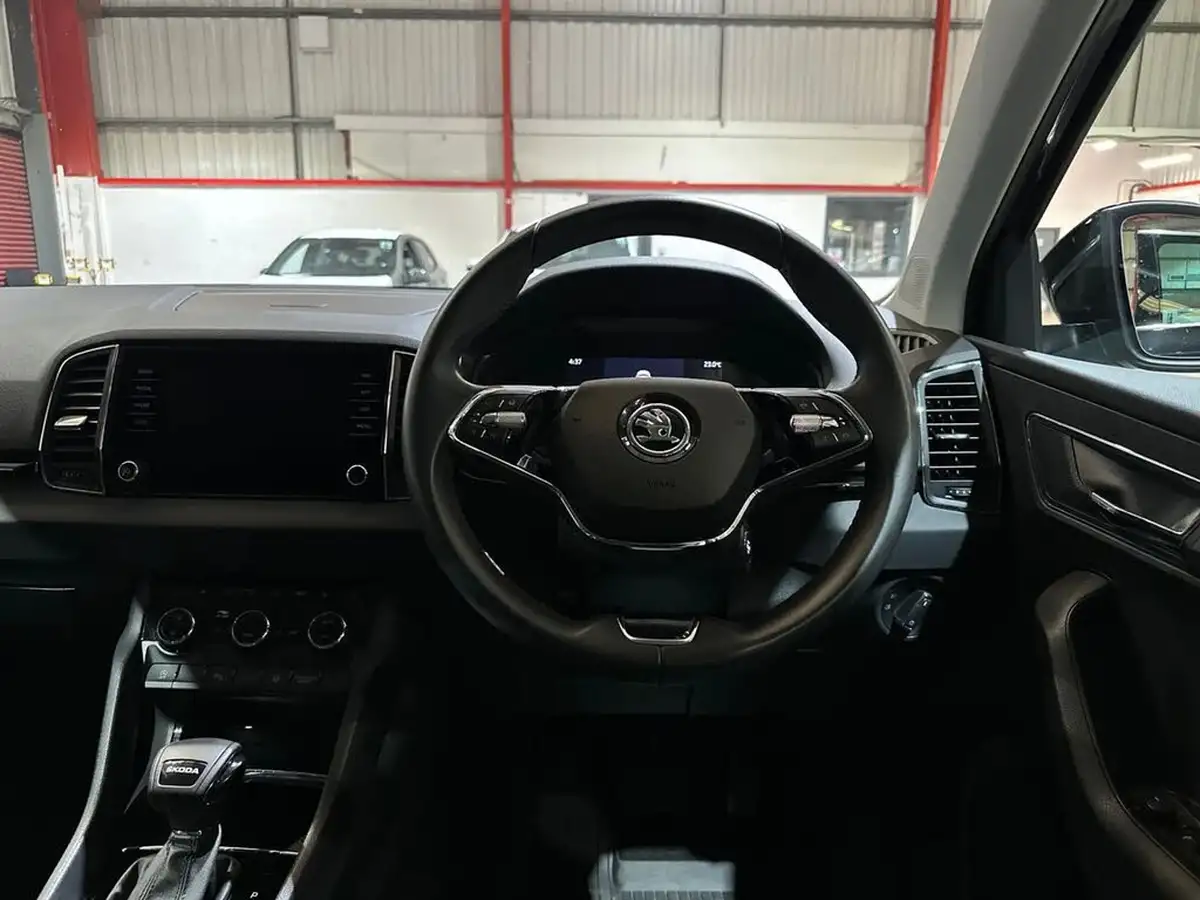 2023-skoda-karoq-15-tsi-se-l-dsg-big-16
