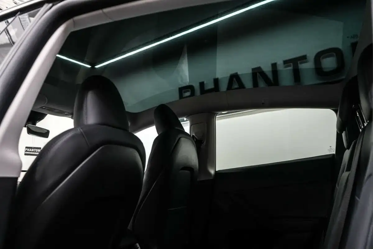 2022-tesla-model-y-e-long-range-big-26