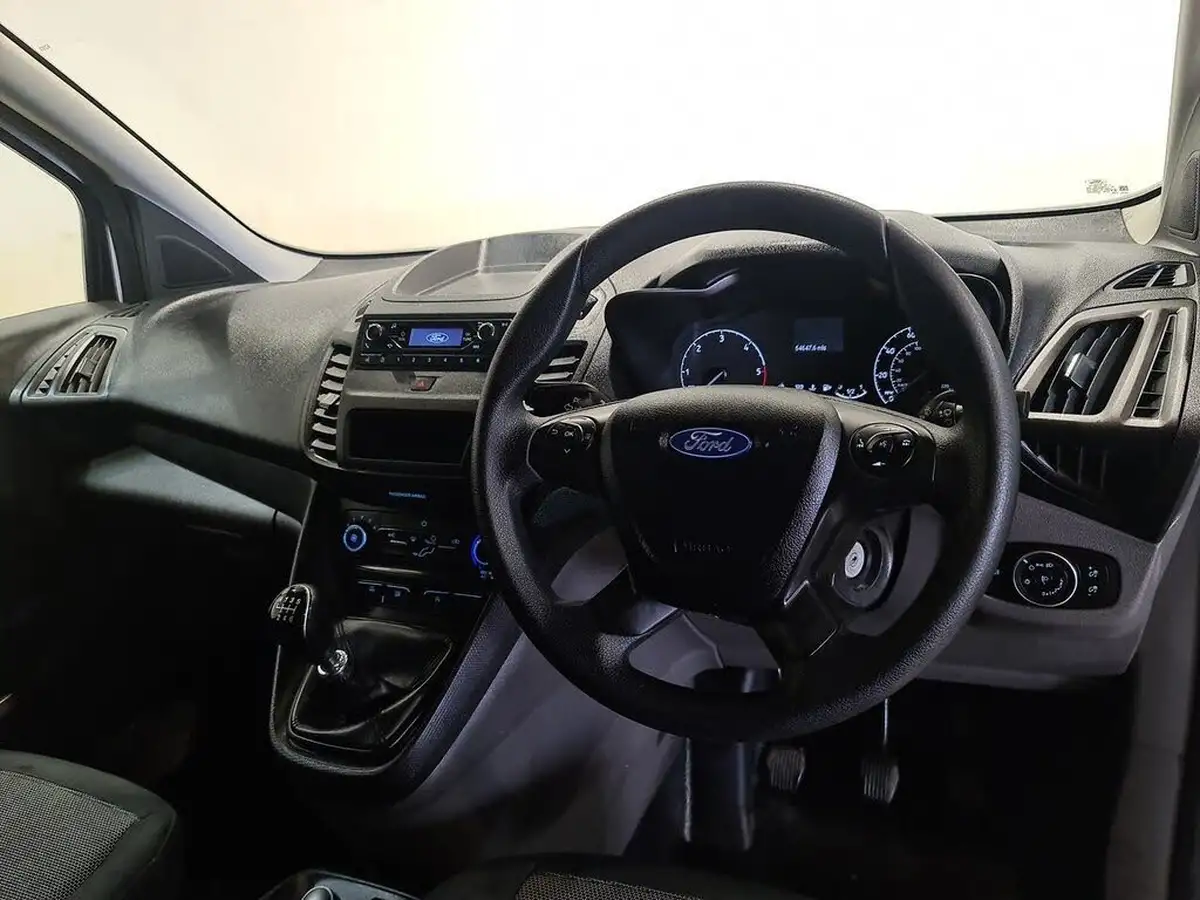 2019-ford-transit-connect-15-ecoblue-l1-200-base-100pseu6dt-panel-big-4