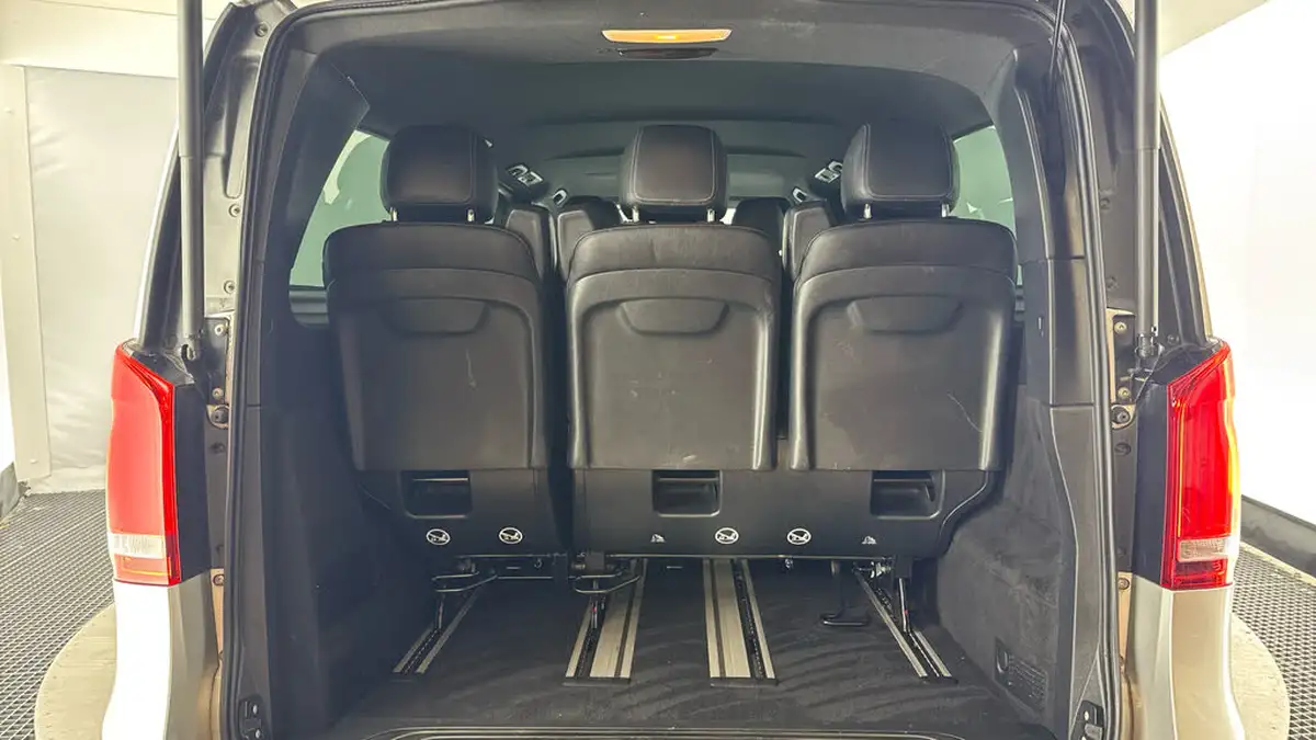 2022-mercedes-benz-eqv-e-eqv-300-sport-premium-big-14
