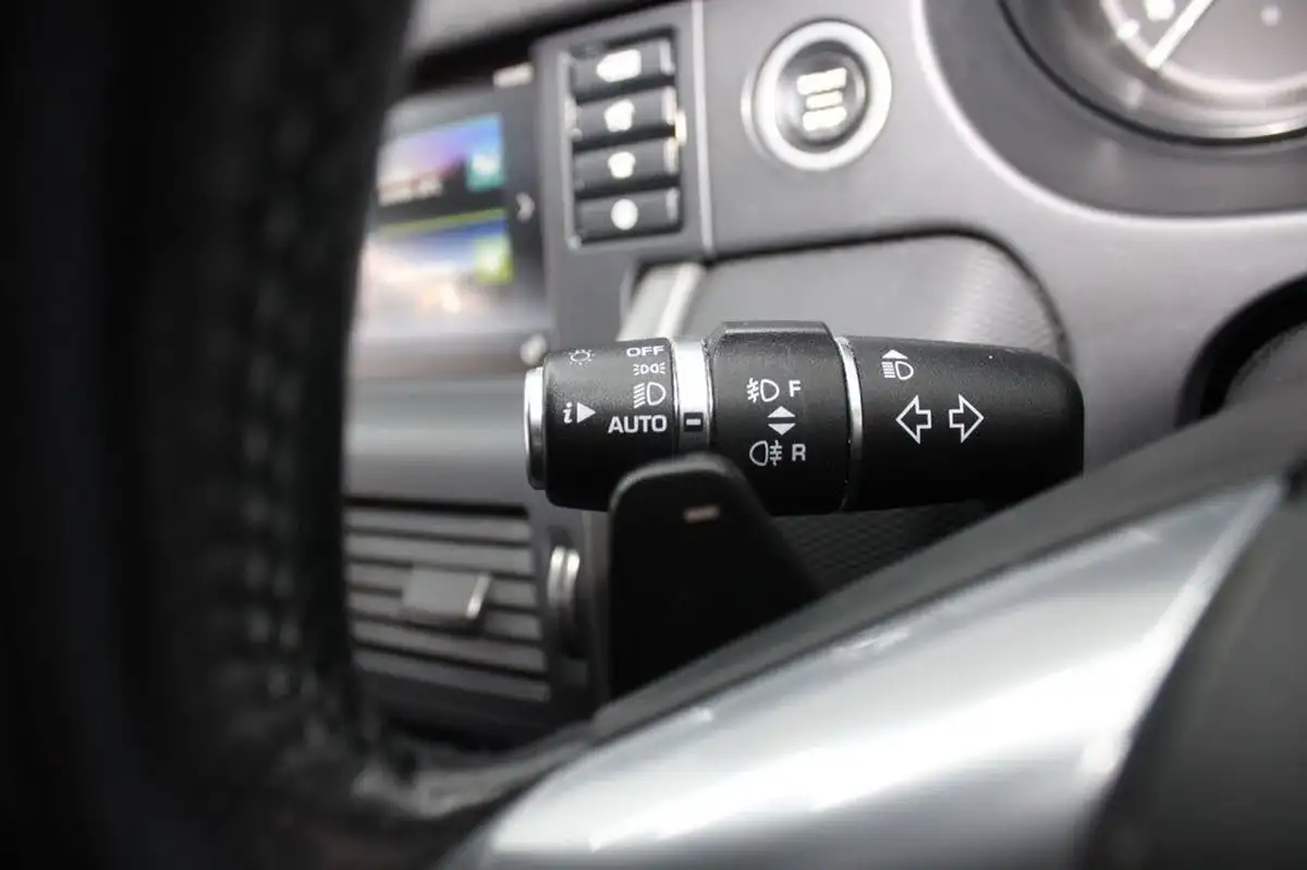 2018-land-rover-discovery-sport-20sd4-hse-dynamic-lux-big-40