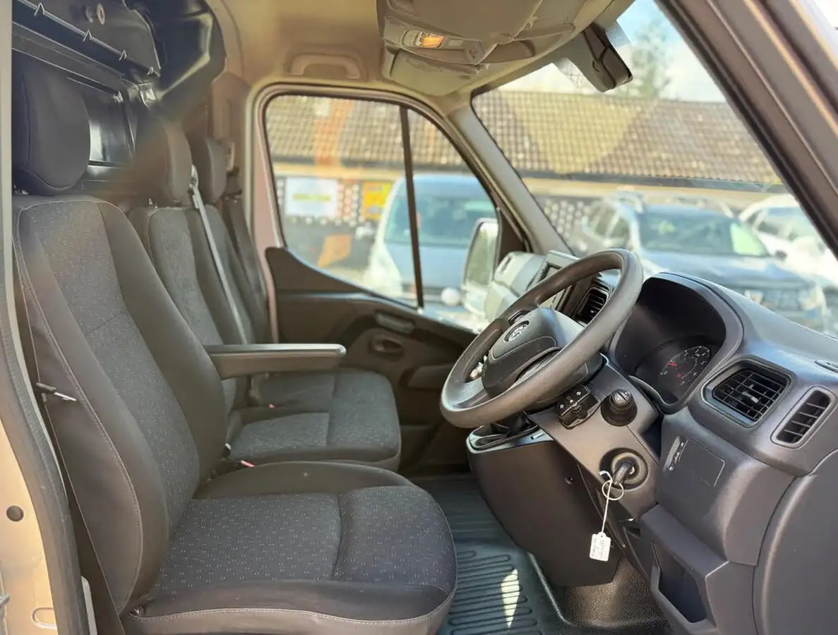 2021-vauxhall-movano-23cdti-l3h2-f3500-135pseu6dt-e-panel-van-big-6