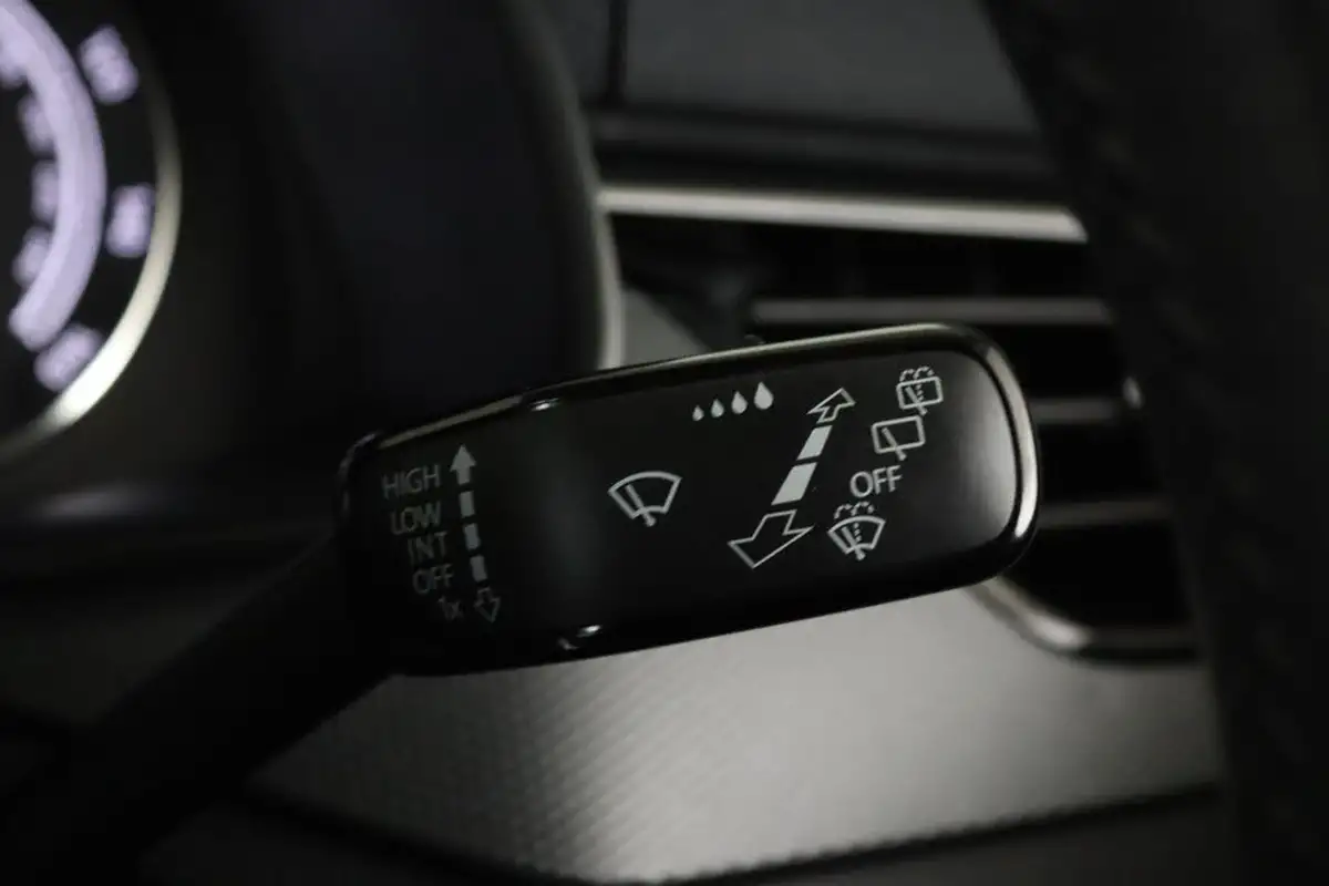 2021-skoda-scala-10-tsi-se-95ps-big-20