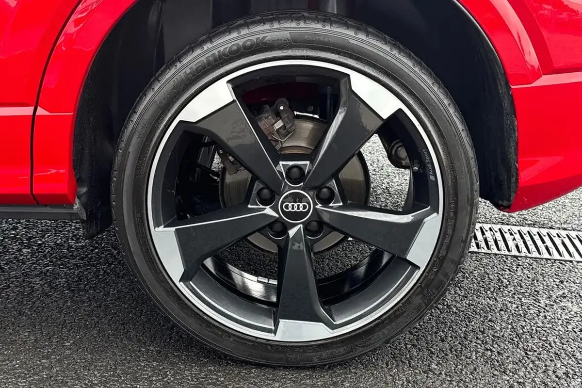 2021-audi-q2-10-30-tfsi-black-edition-big-9