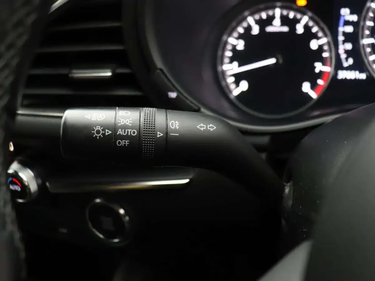 2021-mazda-mazda3-20-sport-lux-122ps-hatchback-5d-big-44