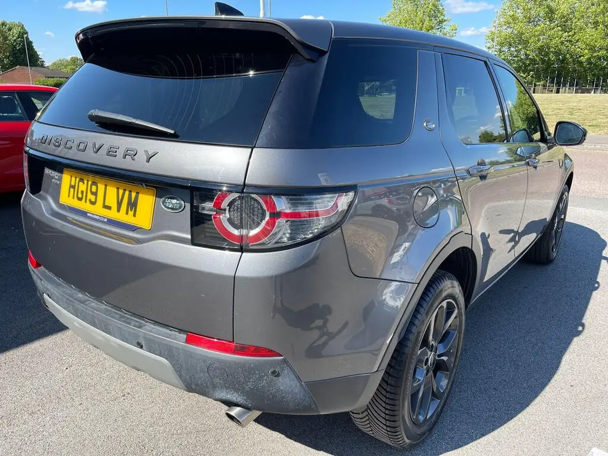 2019-land-rover-discovery-sport-20td4-landmark-big-22