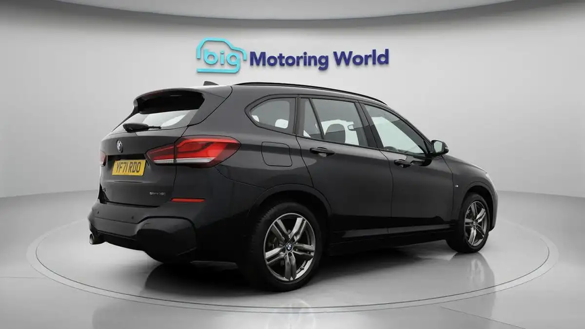 2021-bmw-x1-15-sdrive18i-m-sport-tech-pack-ii-dct-big-7