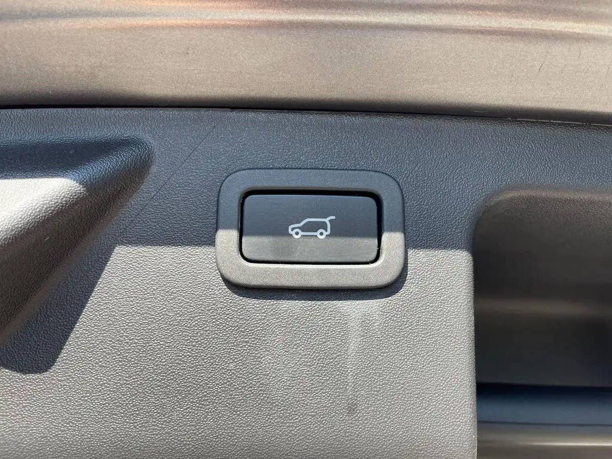 2019-land-rover-discovery-sport-20td4-landmark-big-46